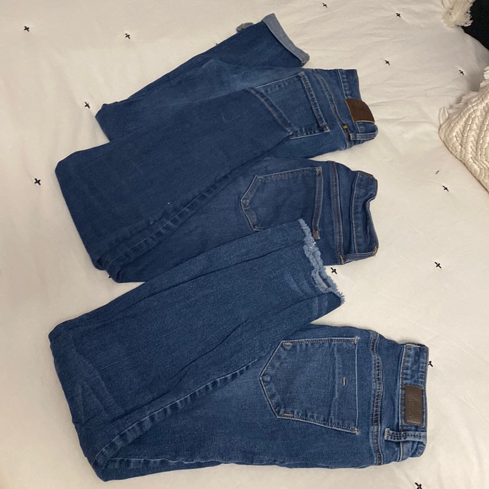 Lot of skinny jeans 2 size 2 1 size 3 lucky brand, celebrity pink & Kenneth Cole